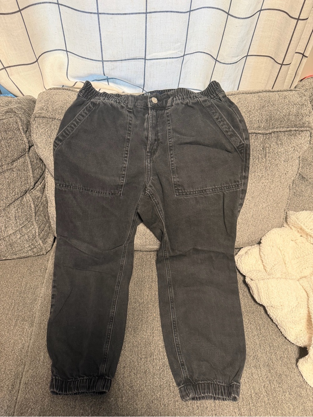 GAP Relaxed Fit Black Women's Jogger Jeans